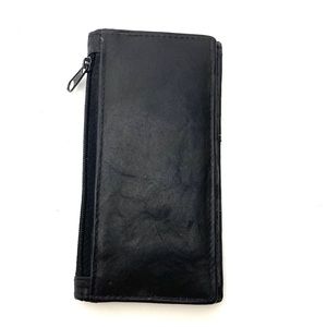 Marshal Men's Black Bi-Fold Zip Close Travel Wallet